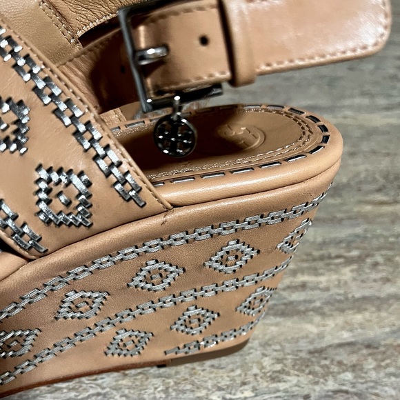 Tory Burch Natural Vachetta Ankle Strap Wedge Calf Leather Sandals - Picture 14 of 16